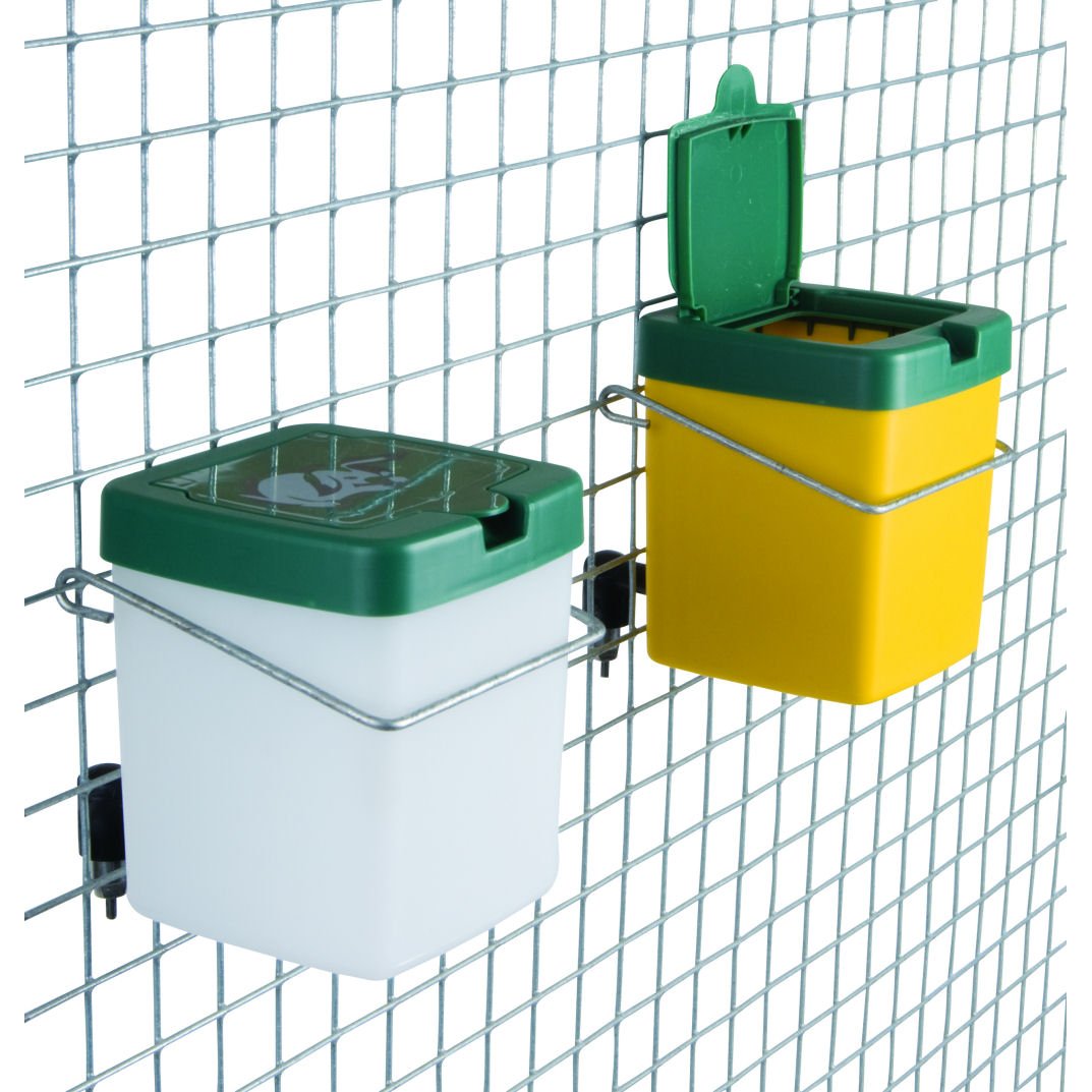 Bebedouro pipeta c/reservatório Bebedouro pipeta c/reservatório